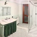Nunzia Oda ve Kahvaltı 4*