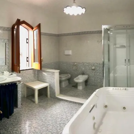 Nunzia 4*