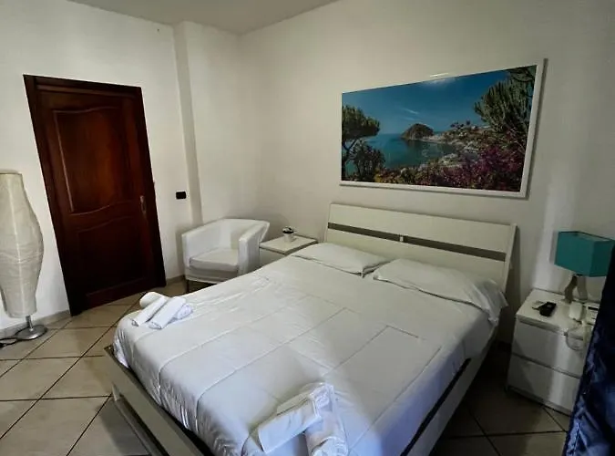 Nunzia Alojamento de Acomodação e Pequeno-almoço 4*