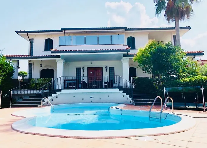 Nunzia Alojamento de Acomodação e Pequeno-almoço 4*